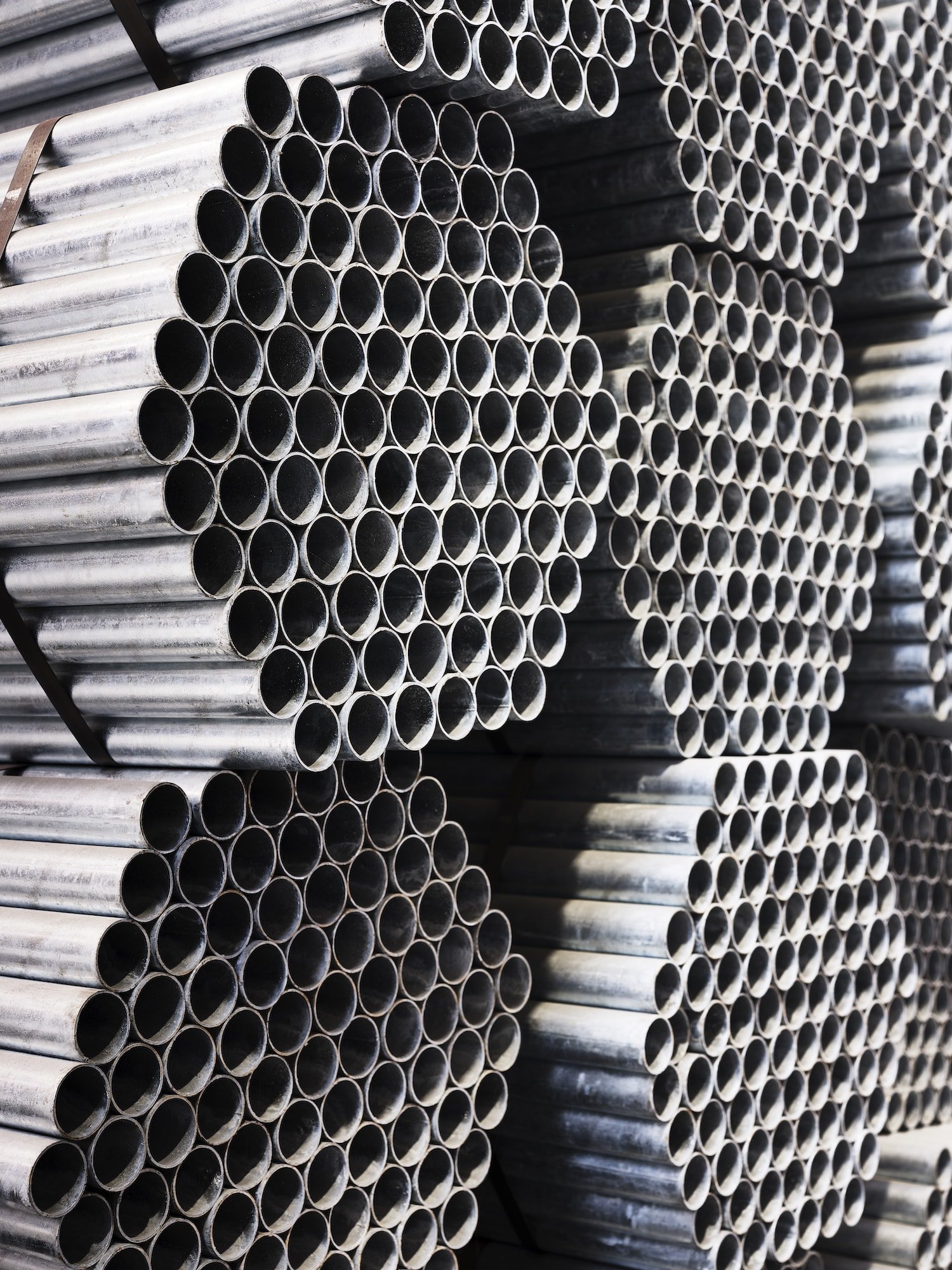 Galvanized steel pipes